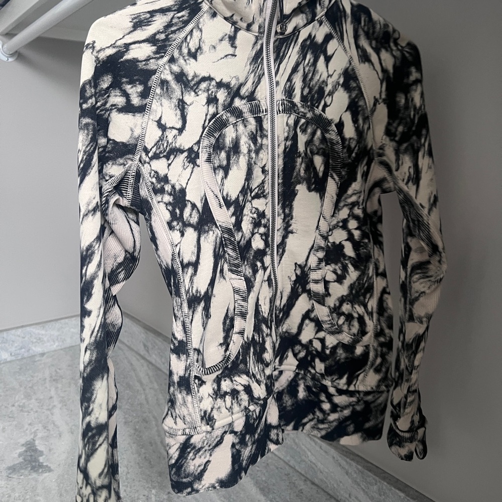 Lululemon Scuba hoodie